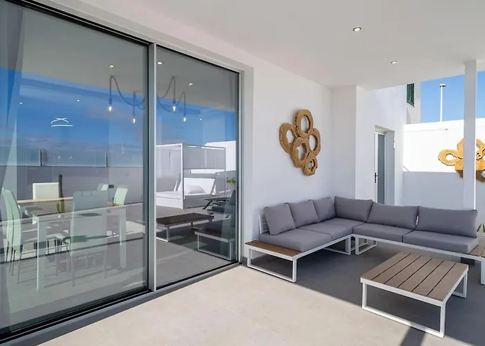 Sea La Vie By Buenavilla